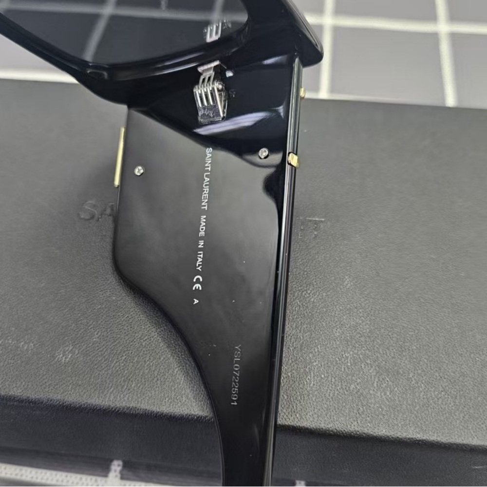 Yves Saint Laurent Black Sunglasses with Gold Logo - Picture 5 of 6